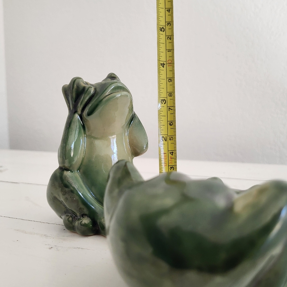 Vintage Green Ceramic Frog Figurines - Picture 7 of 8